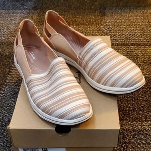 Clark's Breeze Step Canvas shoes